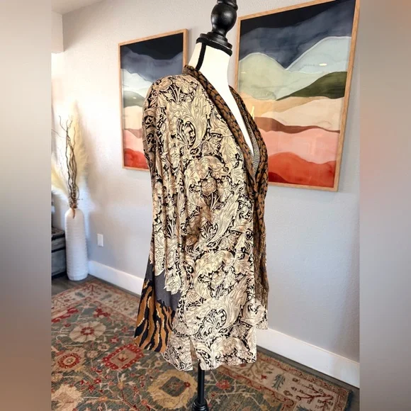 Carole Little Tan and Black Patterned Mixed Jacket - Picture 3 of 9